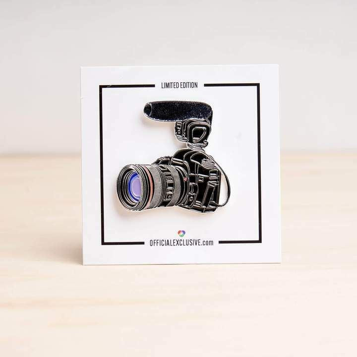 original Official Exclusive Vlogger SLR Camera & Mic emblem Lapel Pin Badge (UK)