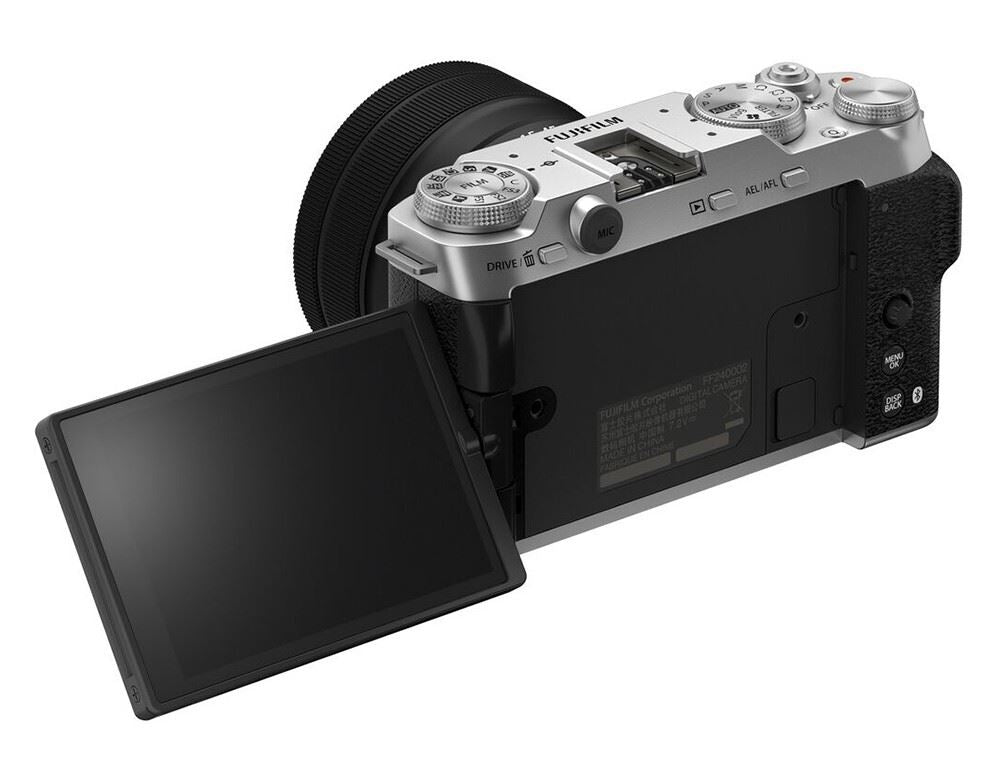 FUJIFILM X-M5 Mirrorless 26.1 MP Camera + 15-45mm Lens - Silver  (UK Stock) BNIB