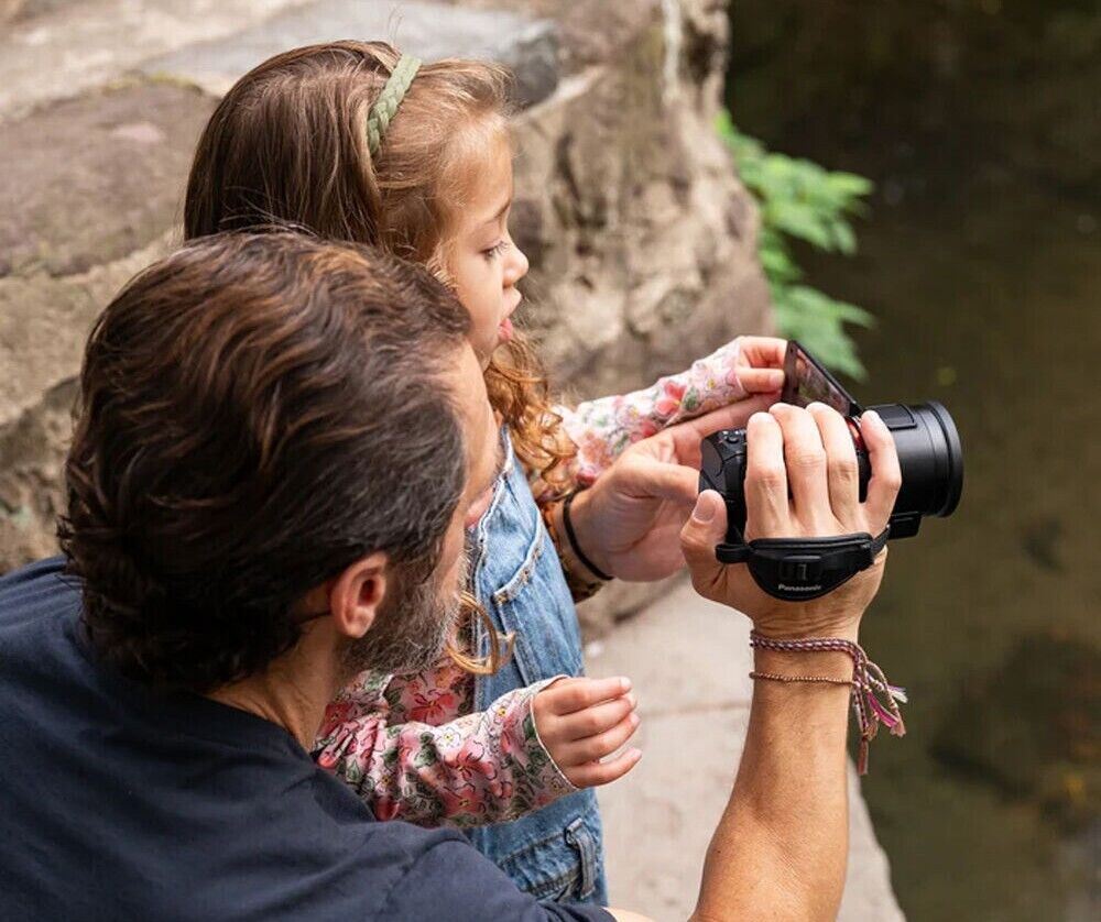 Panasonic HC-VX3 UHD 4K Video Camcorder Hybrid OIS & 24x Optical (UK Stock) BNIB
