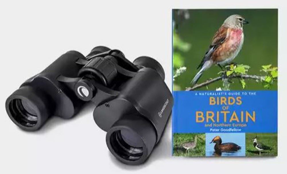 Celestron Birder Starter Kit - LandScout 7x35 Porro Prism Binocular + Book 73151