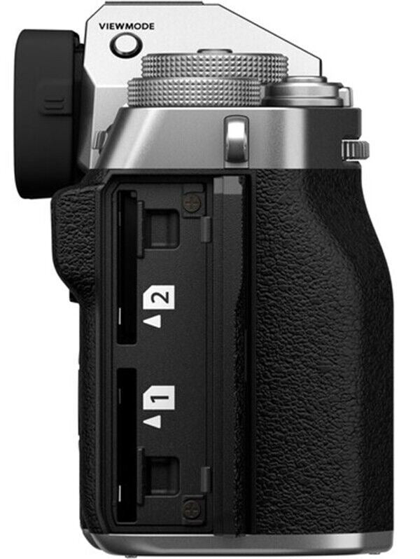 Fuji Fujifilm X-T5 Body 40.2MP Mirrorless Digital Camera in Silver    (UK Stock)